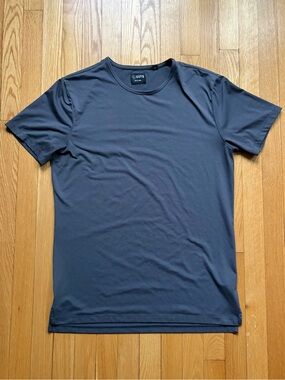 CUTS Men’s Short Sleeve Split-Hem Shirt Large Gray Solid